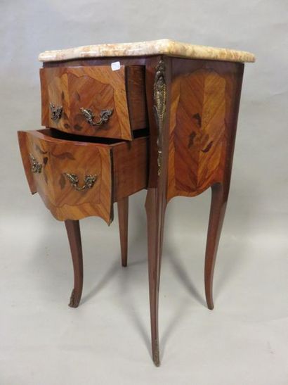 * Chevets Pair of bedside tables in veneer and marquetry of flowers and foliage,...