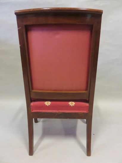 * Fauteuil Mahogany armchair upholstered in red fabric with spiked armrests, sword...