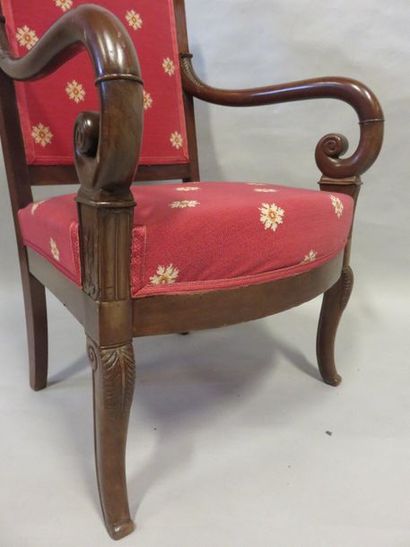* Fauteuil Mahogany armchair upholstered in red fabric with spiked armrests, sword...