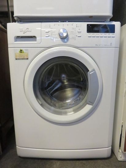 * Machine à laver WHIRLPOOL. 82x60x54 cm