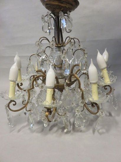 * Lustre Brass pendant chandelier with eight light arms (accidents). 60x60 cm 