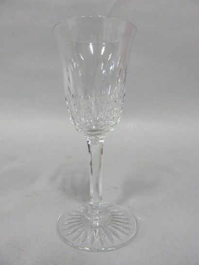 null Six verres en cristal de Baccarat. 14 cm