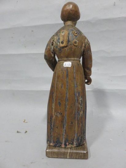 null Statuette de femme en bois sculpté. 38 cm