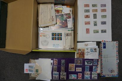 null Lot of bulk stamps and envelopes.
