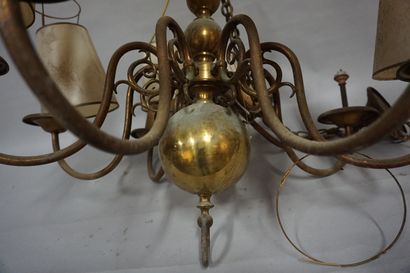 null Dutch chandelier with eight light arms (accidents). 120 cm