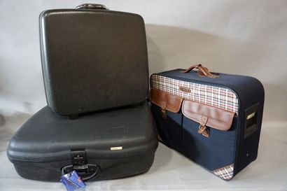 null Three suitcases: two Samsonite and one Positive.