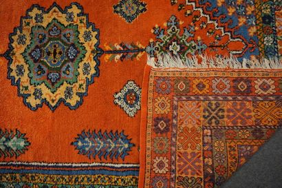 TAPIS North African carpet with orange background. 170x225 cm