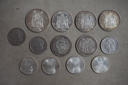 null Lot de pièces françaises en argent: quatre pièces de cent francs, une pièce...