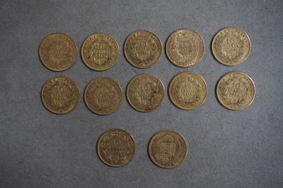 null Twelve ten-franc coins of which ten French and two foreign gold coins (Total...