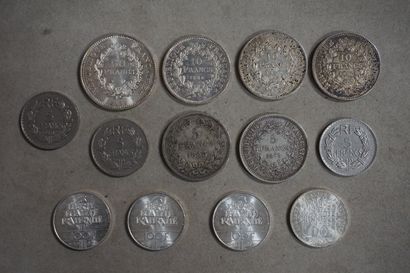 null Lot de pièces françaises en argent: quatre pièces de cent francs, une pièce...