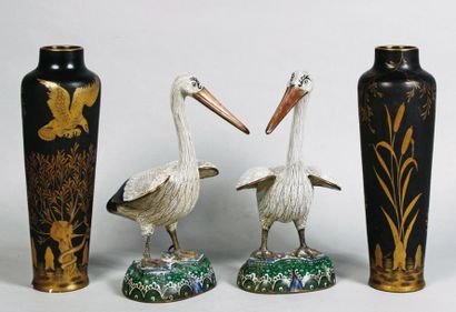 null PINON-HEUZE, paire de vases en céramique, H. 51 cm - Paire d’oiseaux
en émail...