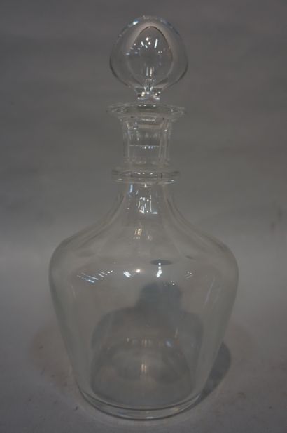 null Carafe (24 cm) et vase (21,5 cm) en cristal de Baccarat.