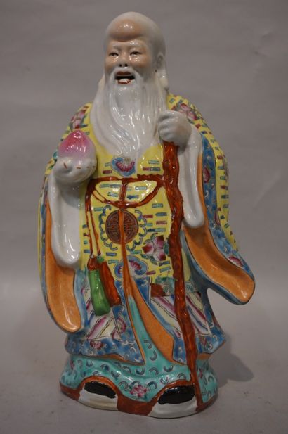 null "Homme barbu à la canne" en porcelaine chinoise polychrome. 33 cm