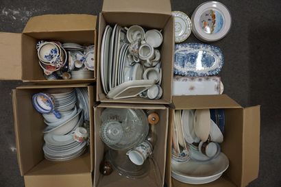 null Cinq manettes de vaisselle, assiettes, verseuses, plats, bols, et divers (Villeroy&Boch,...