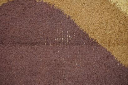 TAPIS Carpet with ochre tones (wear). 169x234 cm