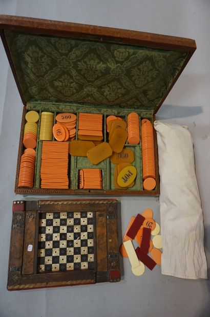 null Chips and chessboard box.