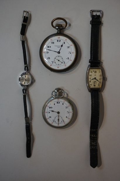 LIP Deux montres de gousset en acier (dont une Lip) et deux montres Lip et Kelton...