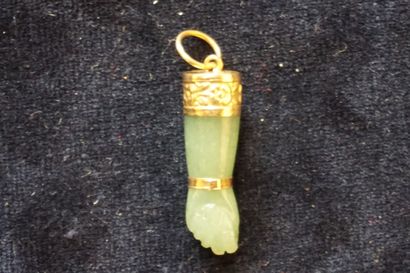 Pendentif Pendentif en or et jade en forme de figa (1gr)