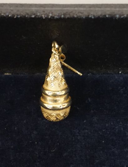 Boucle Boucle d'oreille en or en forme de cône (1,2 grs)