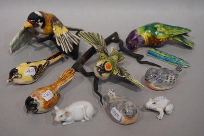 null Seven birds, frog and mouse (6 cm) in polychrome ceramic (accidents).