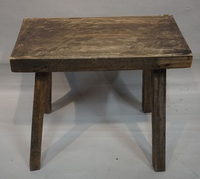 null Large stool in natural wood. 49,5x54x29,5 cm