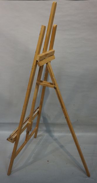 CHEVALET Light wood easel. 180 cm