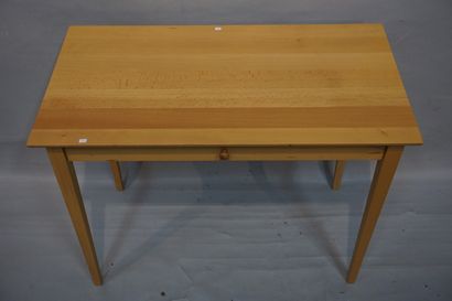 null Natural wood flat desk with one drawer. 75x95x50 cm