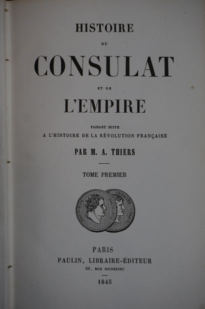 LIVRES Deux manettes de livres dont Thiers "Le Consulat et l'Empire" en 20 volumes...