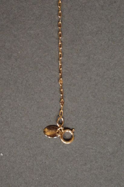 Bracelet Bracelet - chaine en or à petite médaille ovale signée GUERIN (1,5grs)
