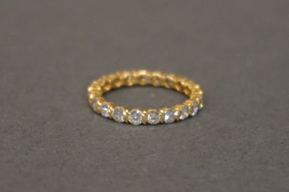 Alliance American gold and diamond wedding ring (2grs). Finger size 52