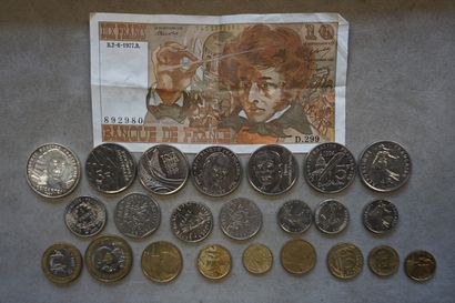  Billet de dix francs français, 14 pièces de francs français en argent (1x100 frcs,...