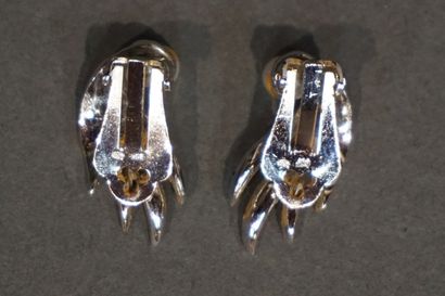 CLIPS Paire de clips d'oreille sertis d'une perle et d'hématite (7grs)