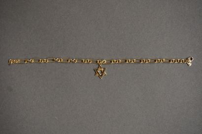 Bracelet Bracelet en or à breloque étoile de David pavée de diamants signé IL GIGLIO...