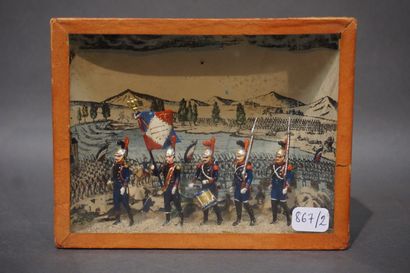 null Cinq soldats de plomb en diorama. 11,5x15x5 cm