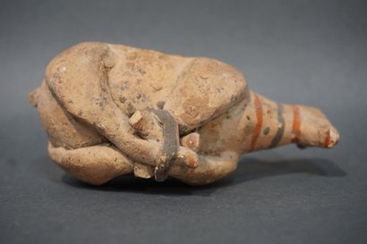 null Rare representation of an ox tied for sacrifice, serving as a vase. Beige terracotta,...