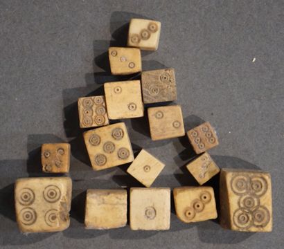 Set of fifteen playing dice. Bones. Small...