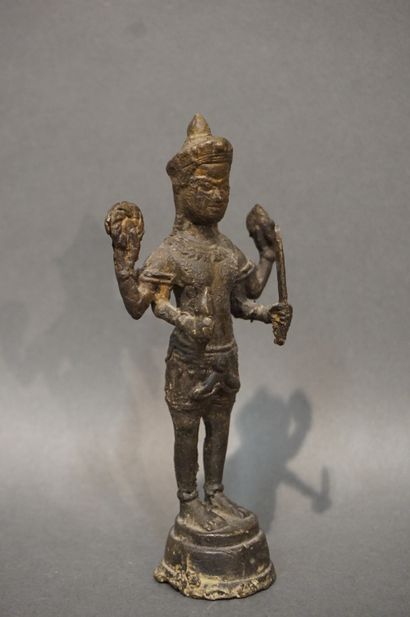 null Statuette de divinité indienne en bronze. 15 cm