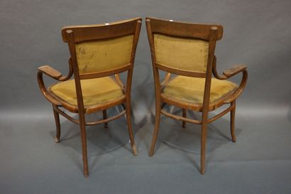 Mundus Vienna Austria Ensemble de deux fauteuils et deux chaises en bois courbé garnis...