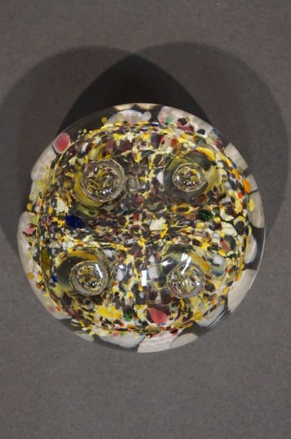 SULFURE Boule sulfure en cristal. 6x7 cm