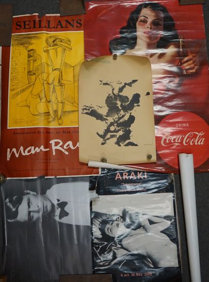 null Six affiches "Zao Wou-Ki", "Araki", "Man Ray", "David Bowie" et "Coca Cola"...