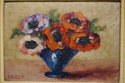 GIOVANNI MORSCIO (1880-1943) "Bouquets de fleurs", deux huiles sur bois, sbg.
