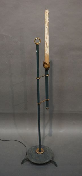 null Lampadaire en métal laqué bleu (piqué). 135 cm