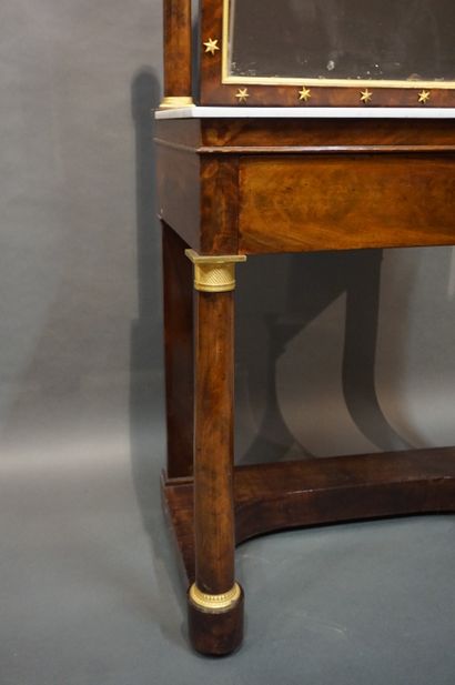 COIFFEUSE Mahogany and mahogany veneer dressing table, one drawer in the belt, ornamentation...