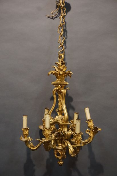 LUSTRE Bronze chandelier with six arms of light. Louis XV style. 120x55 cm