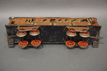J. SCHOENNER 1900/1910 Rame à vapeur vive comprenant locomotive anglaise 220 verte...