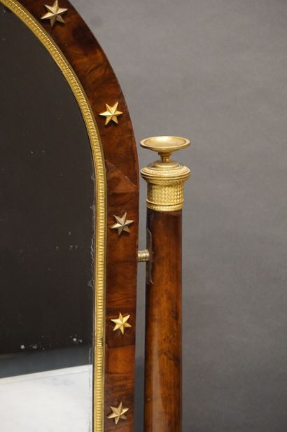COIFFEUSE Mahogany and mahogany veneer dressing table, one drawer in the belt, ornamentation...
