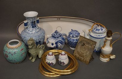 Manette de céramiques asiatiques, vases,...