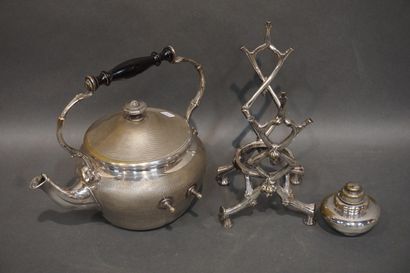 CHRISTOFLE Fontaine à thé en métal argenté à décor guilloché, à support quadripode...