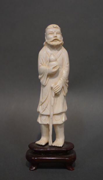 ASIE Figurine asiatique: "Homme au bâton et à la gourde". 13 cm