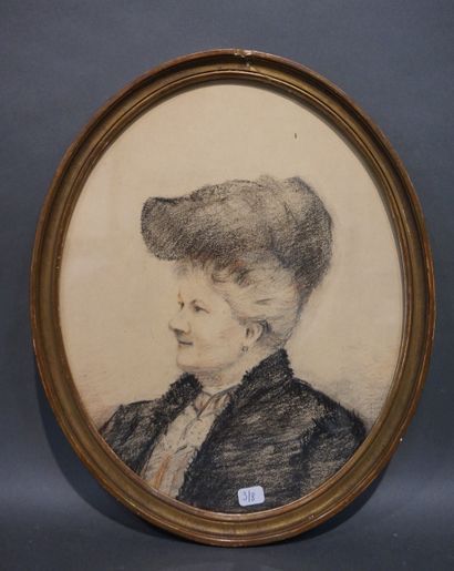 null Ecole fin XIXe, deux fusains: "Portraits de dames", à vue ovale. 31x25 cm
